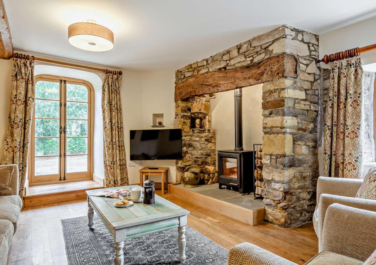 St Helens Chapel Cottage Кройд Экстерьер фото